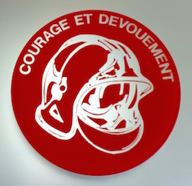 CASQUE F1 FOND ROUGE